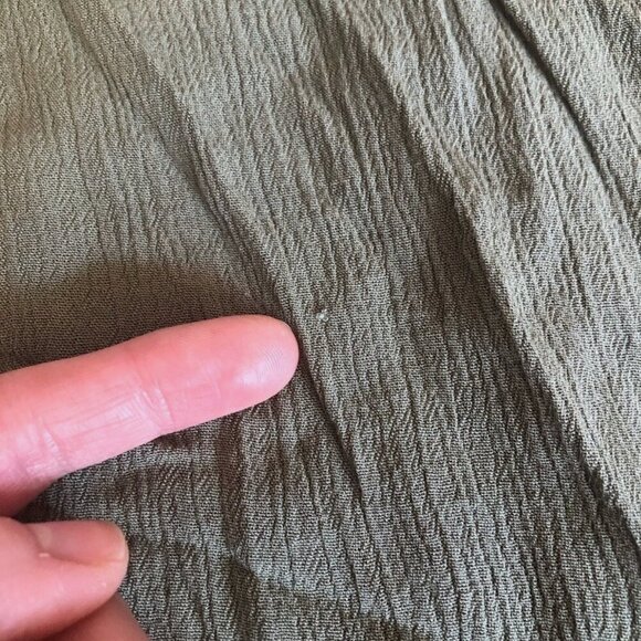 BUFFALO DAVID BITTON V-Neck Short Cap Sleeve Top Solid Olive Green Boho Small S - Picture 13 of 14